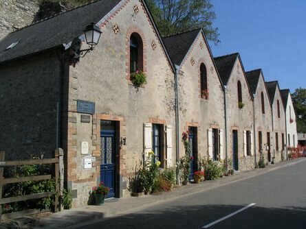 Maisons ouvrières à Parné sur Roc 